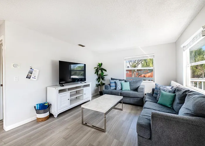 2bd 2ba Beachside E 3min To Pool! Apartment Clearwater Beach