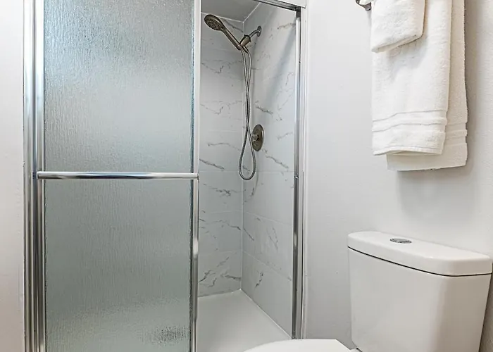 2bd 2ba Beachside E 3min To Pool! Apartment *
